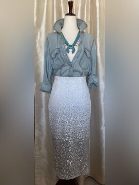 Dress the Population Stretch White to Silver Sequin Ombre Pencil Skirt EUC